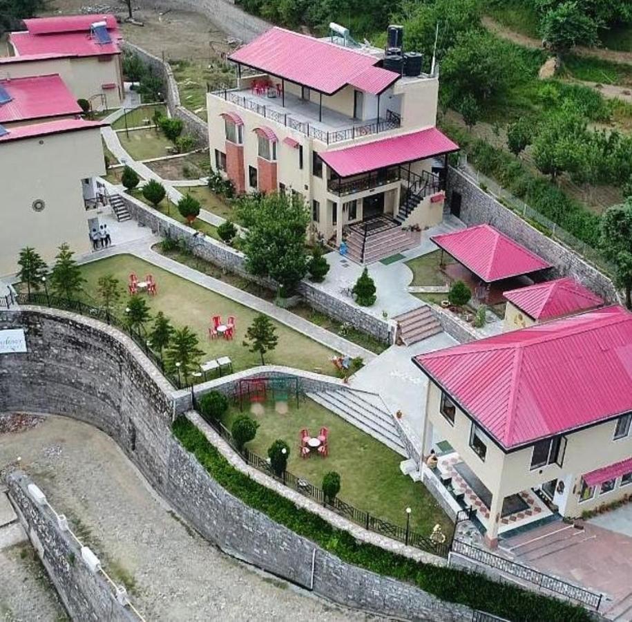 Mist N Meadows Resort Rājgarh Exteriör bild