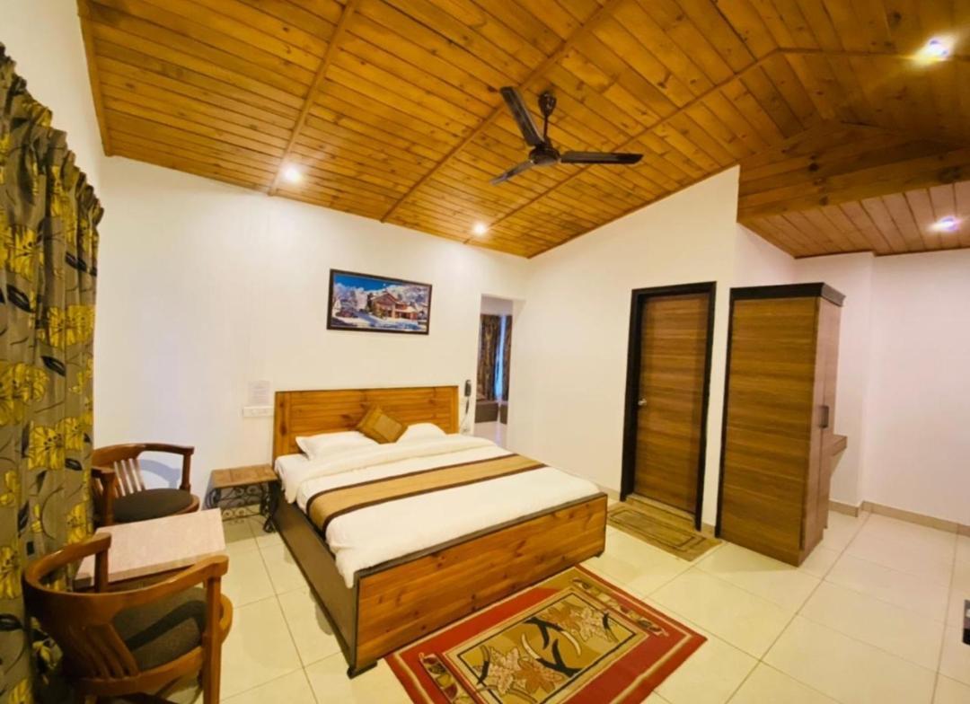 Mist N Meadows Resort Rājgarh Exteriör bild