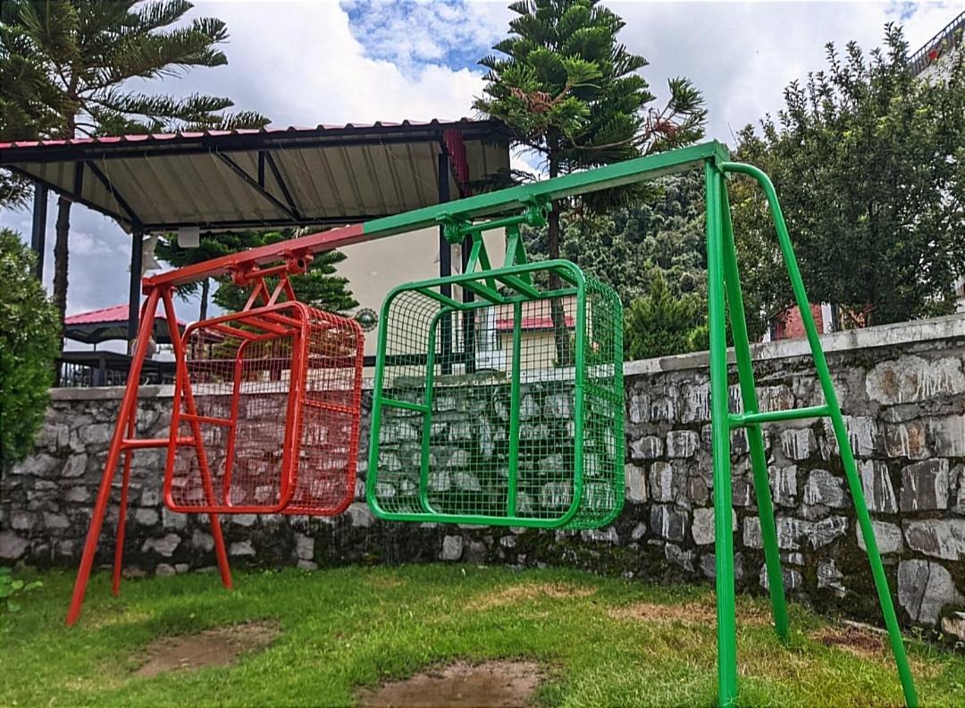 Mist N Meadows Resort Rājgarh Exteriör bild