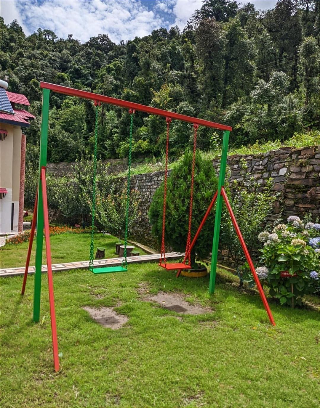 Mist N Meadows Resort Rājgarh Exteriör bild