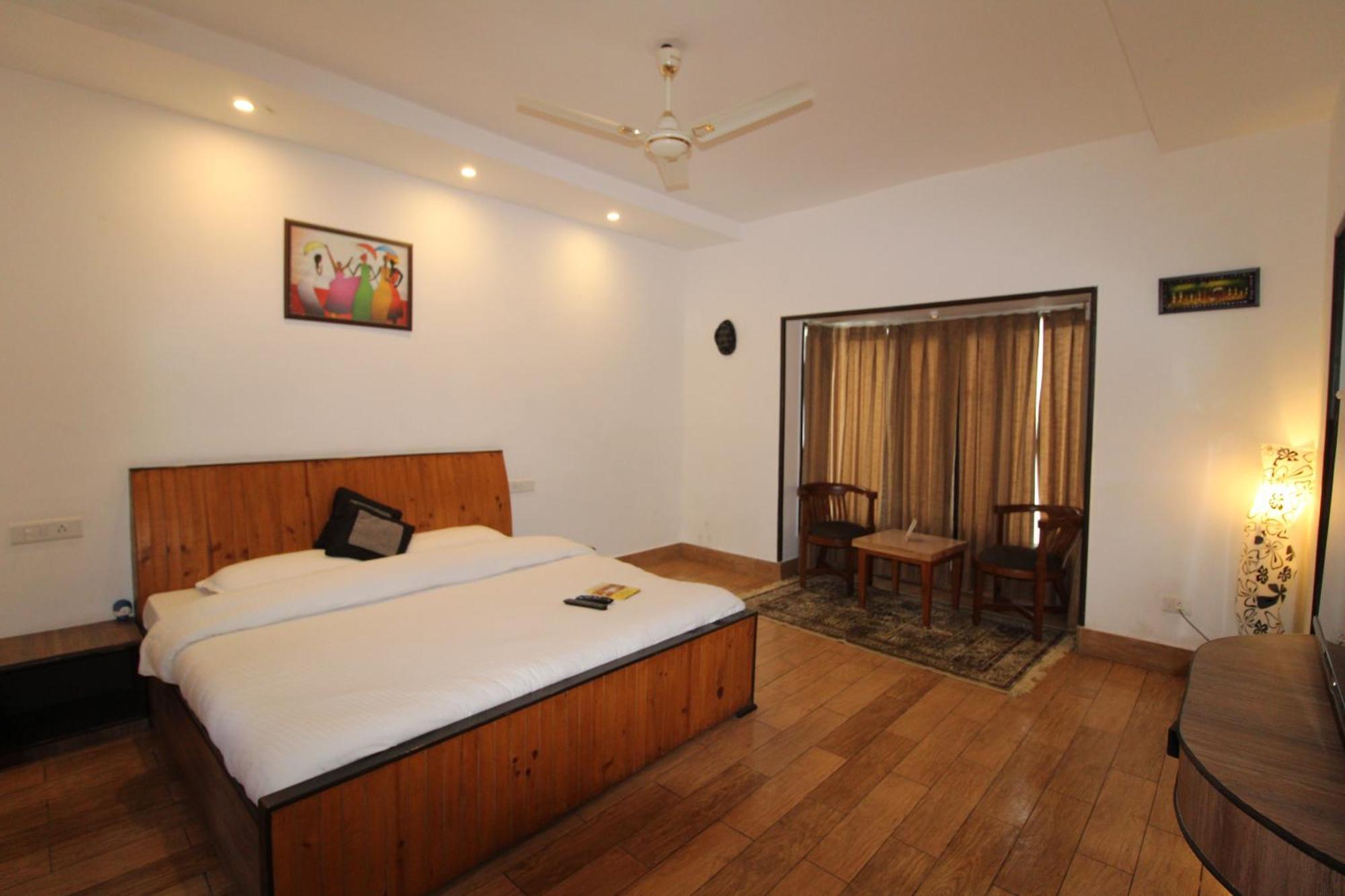 Mist N Meadows Resort Rājgarh Exteriör bild